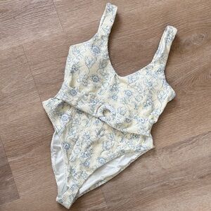 NWT Dippin Daisys Floral One-Piece Swimsuit
